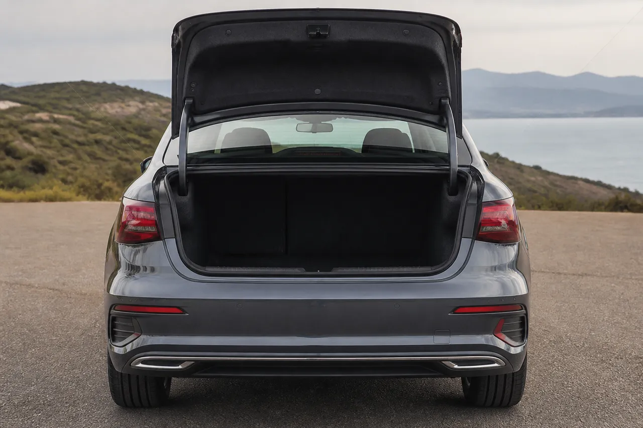 Coffre de l'Audi A3 Berline, 425 litres