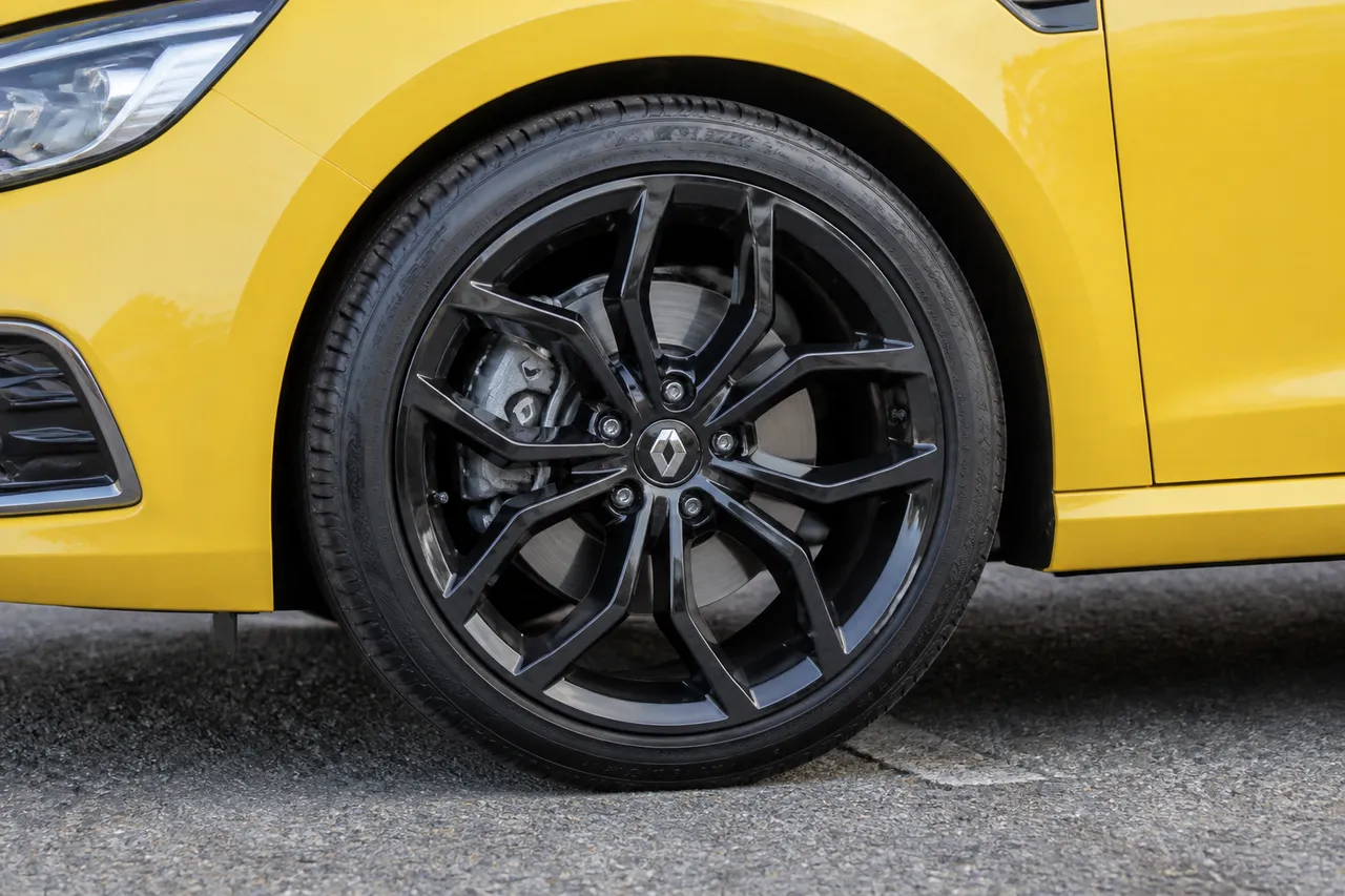 Pression pneu Clio 3 RS avec pneu 17 pouces
